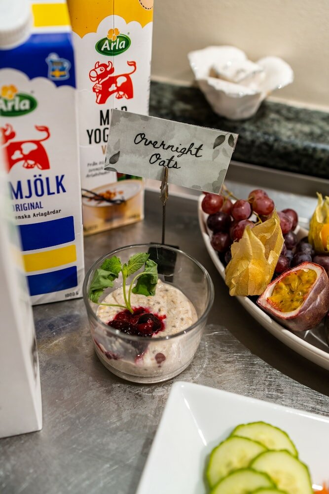 Фото Park Hotel Linköpings Fawlty Towers