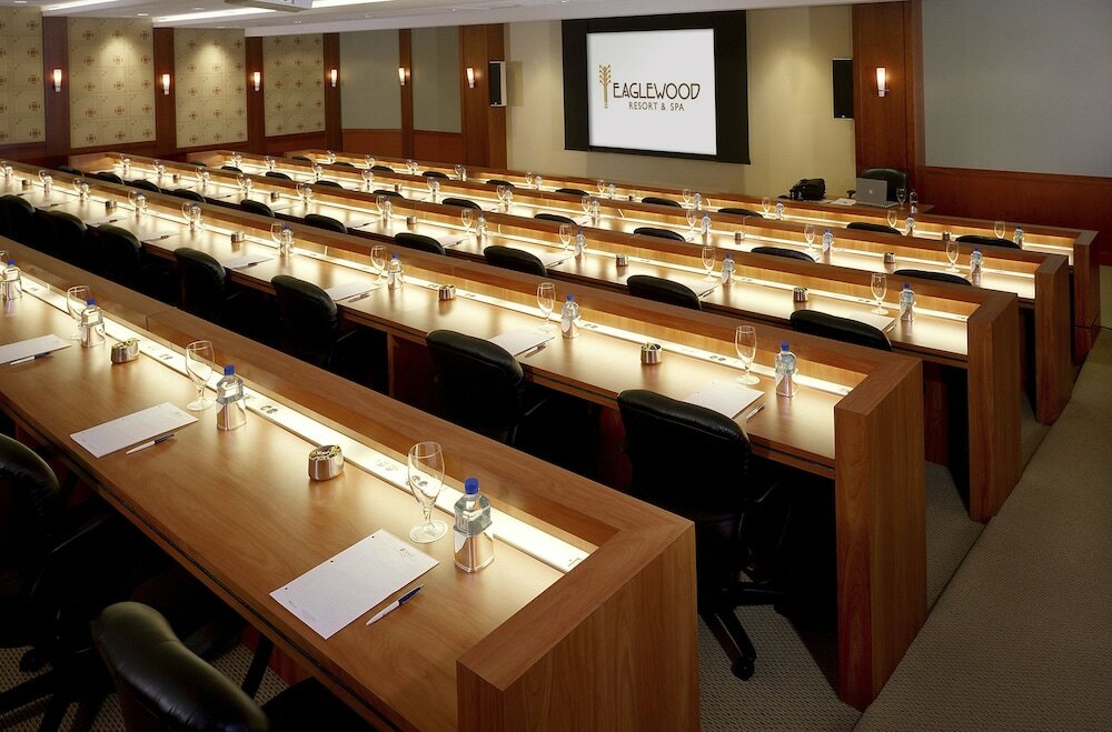 Фото Eaglewood Resort and SPA