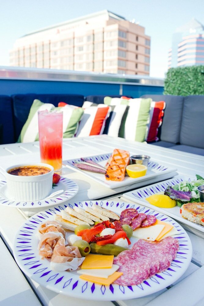 Фото Unscripted Durham