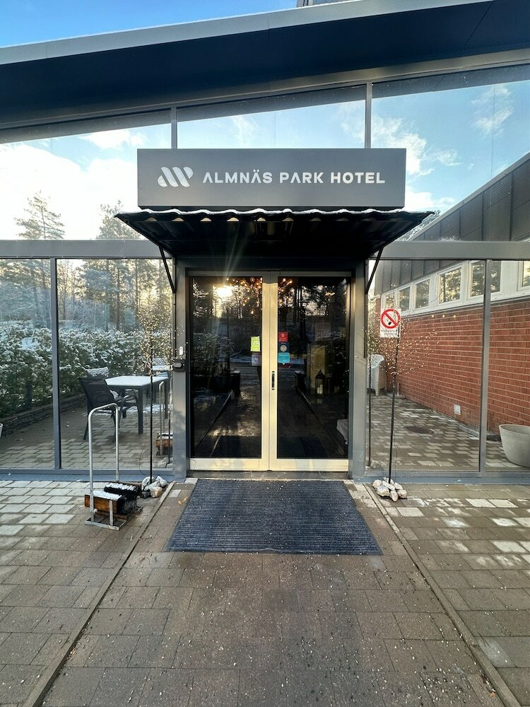 Фото Almnäs Park Hotel