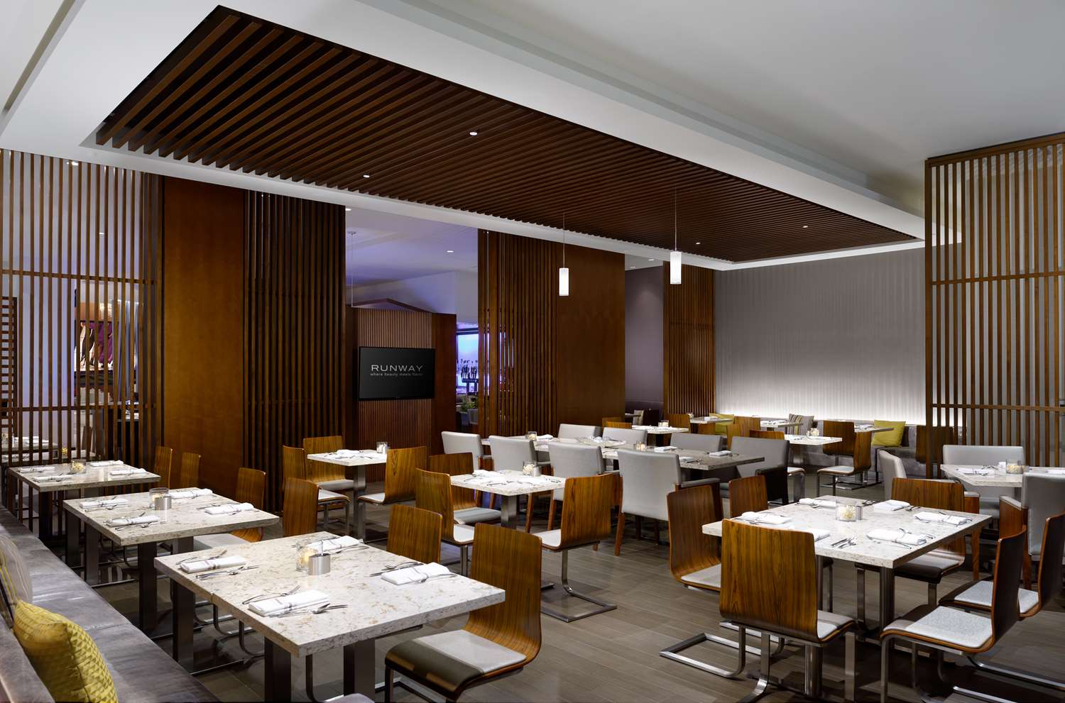 Фото Hilton Woodland Hills/Los Angeles