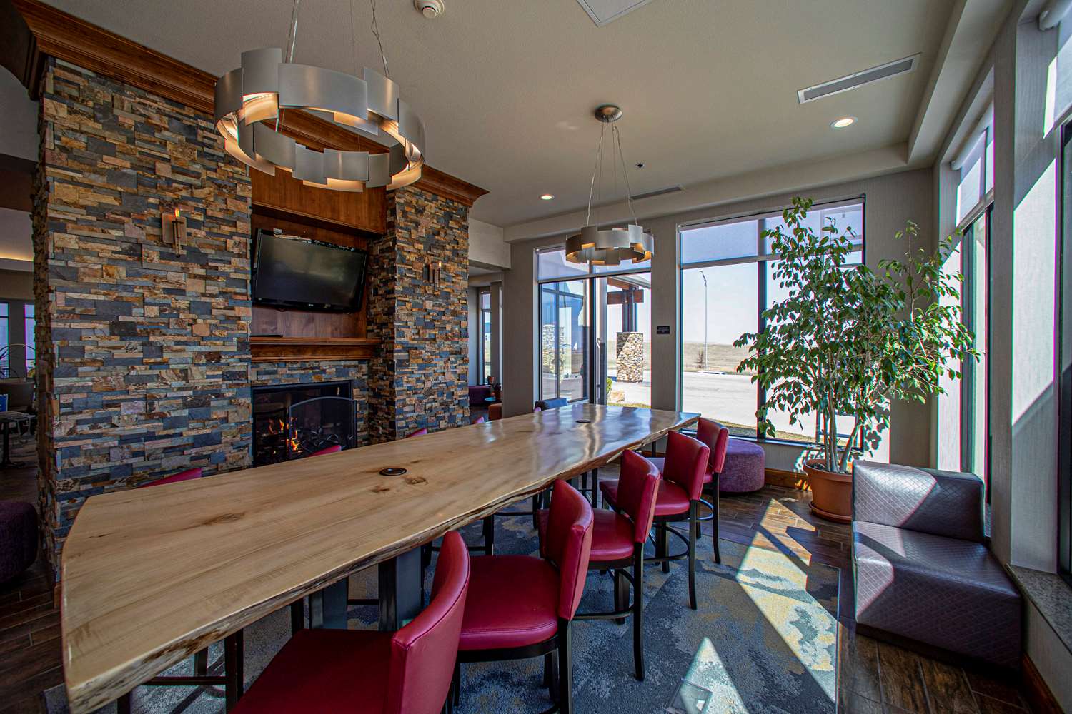 Фото Hilton Garden Inn Rapid City