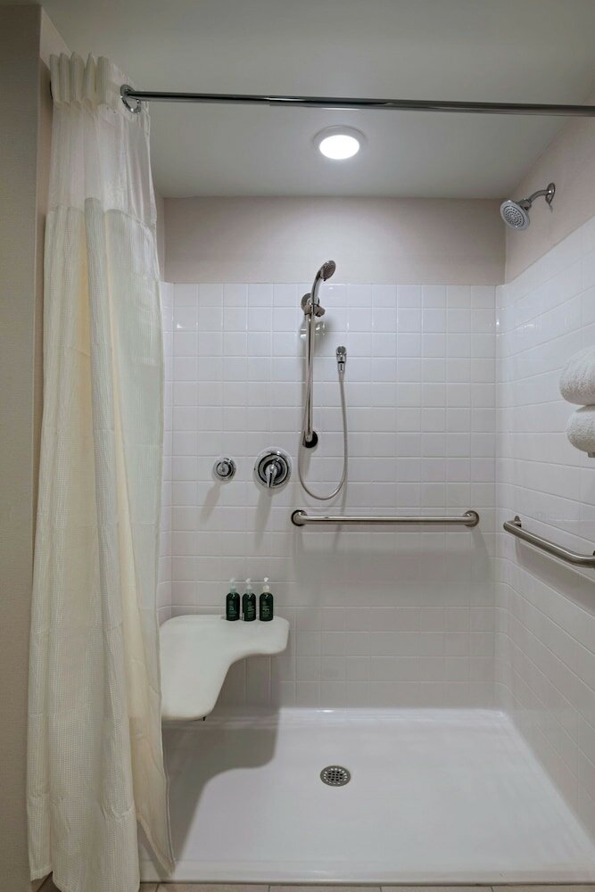 Фото Fairfield Inn & Suites by Marriott St. Louis Downtown