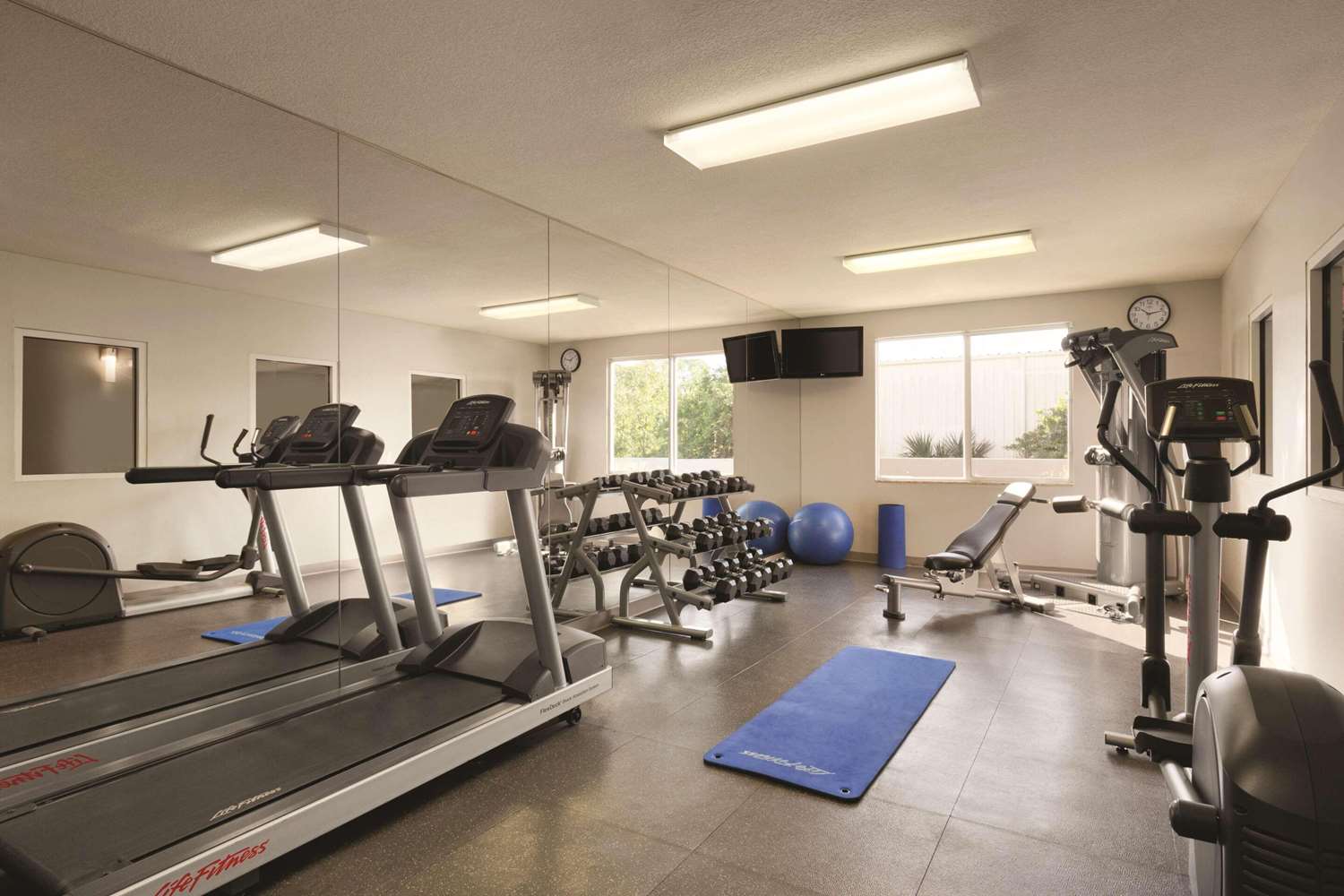 Фото Country Inn & Suites by Radisson, St. Petersburg - Clearwater, Fl
