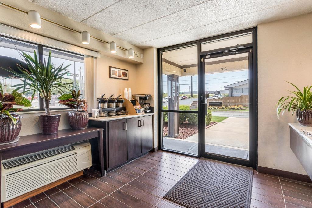 Фото Red Roof Inn Columbia, Mo