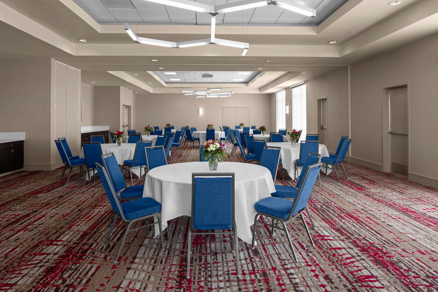 Фото Hilton Garden Inn Salt Lake City Airport