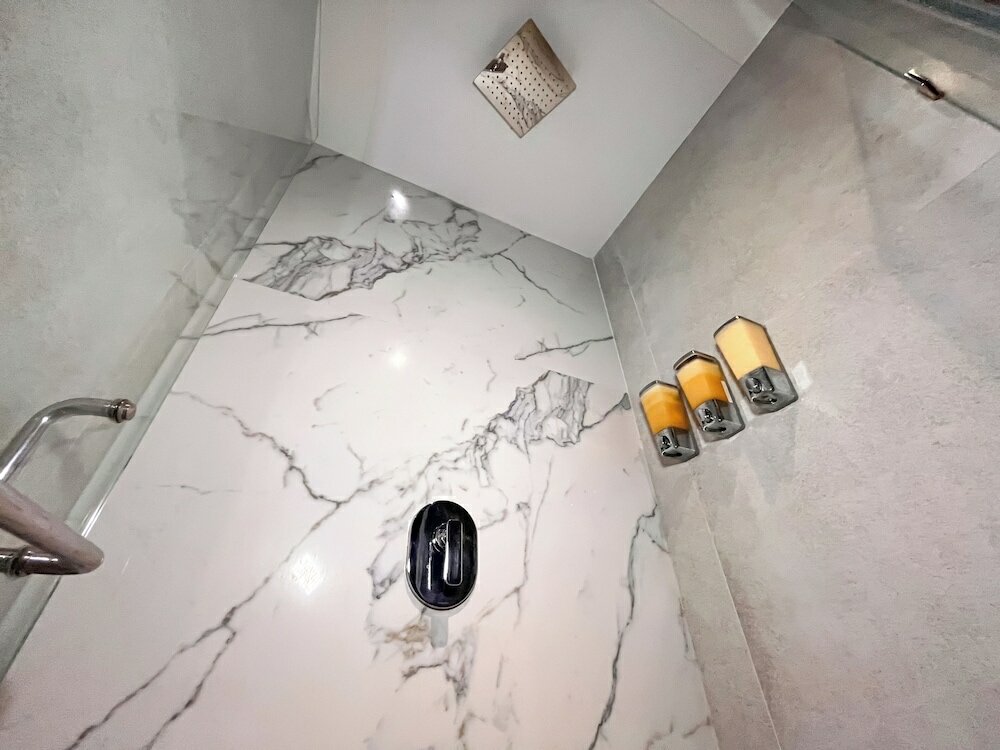 Фото The Yellow Capsule