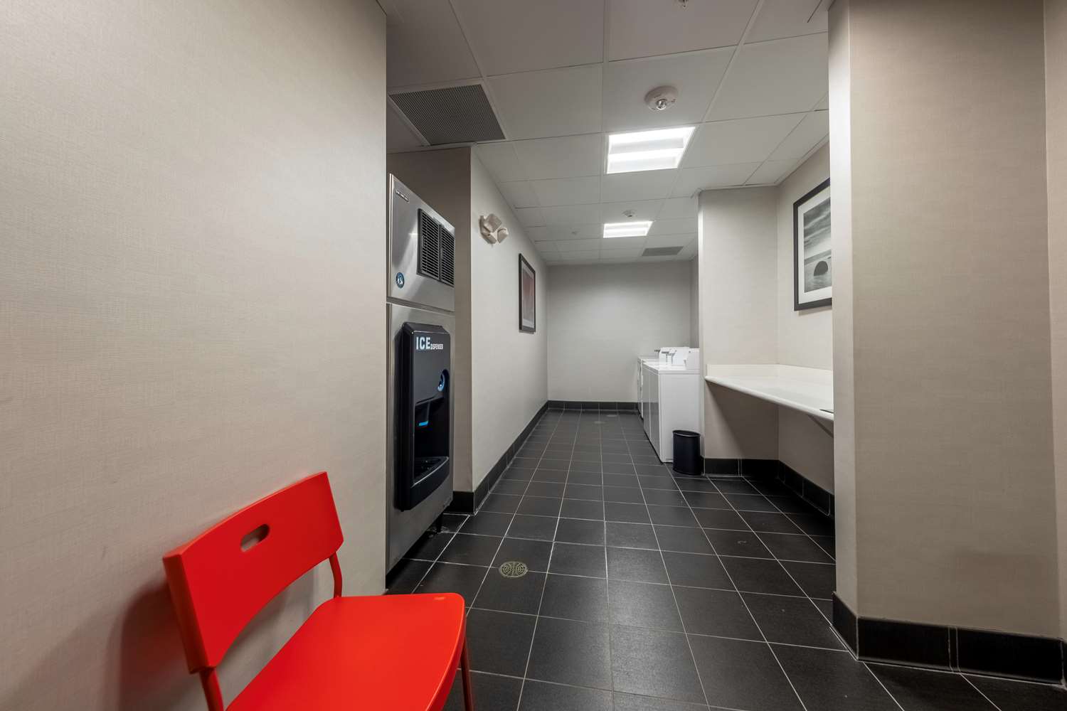 Фото Hampton Inn & Suites DuPont