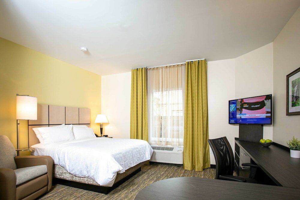 Фото Candlewood Suites Jacksonville - Mayport, an Ihg Hotel