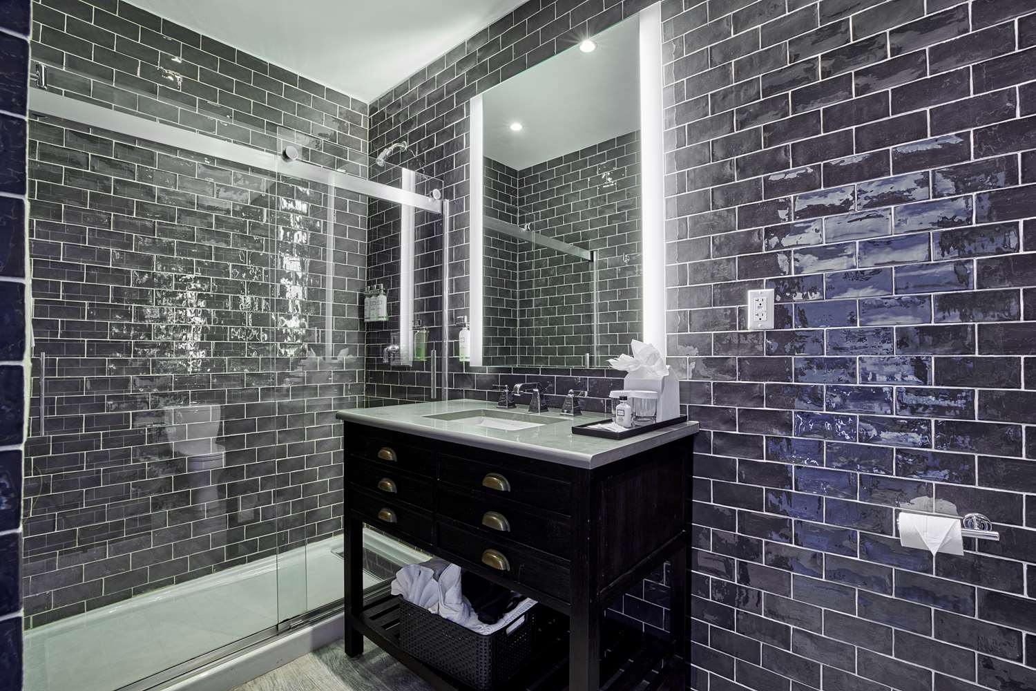 Фото Ravel Hotel Trademark Collection by Wyndham