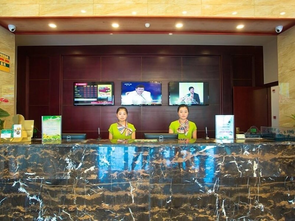 Фото GreenTree Inn SuZhou International Film City South JinShan Road Express Hotel