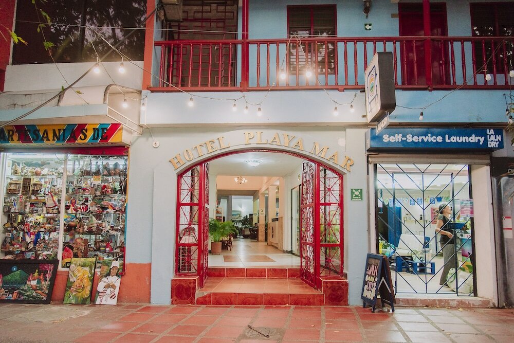 Фото отеля 1