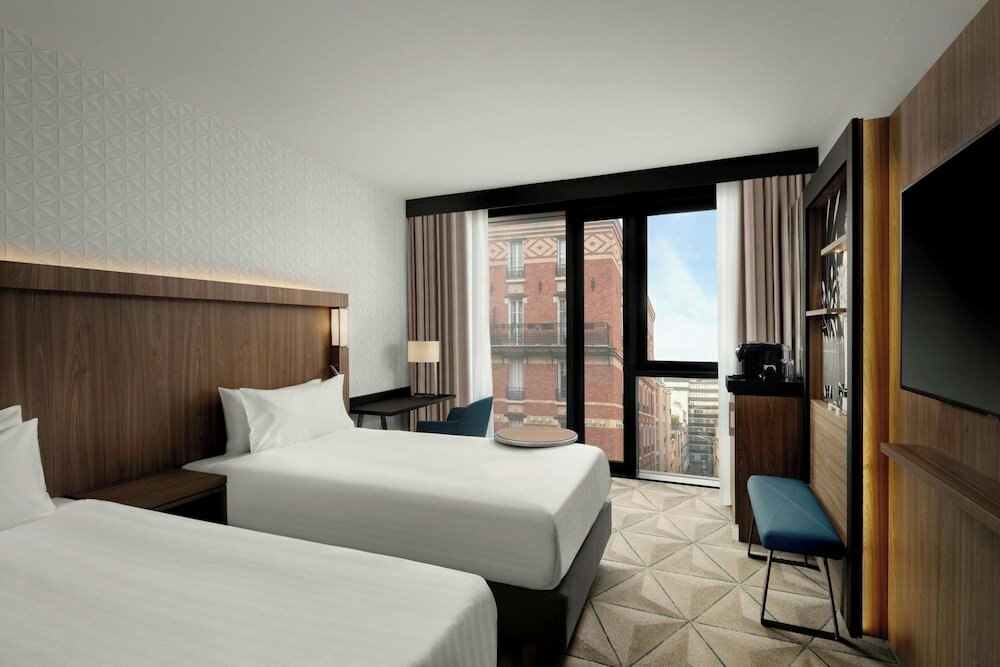 Фото Courtyard by Marriott Paris Porte de Versailles