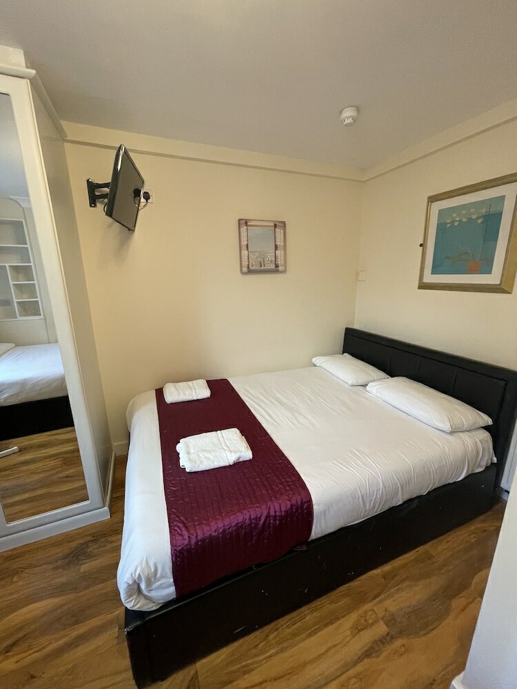 Фото King's Cross Hotel