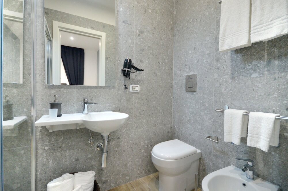 Фото Napoliseason Rooms and Breakfast