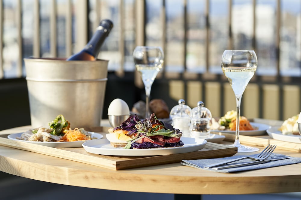 Фото Отель The Reign Hotel Kyoto