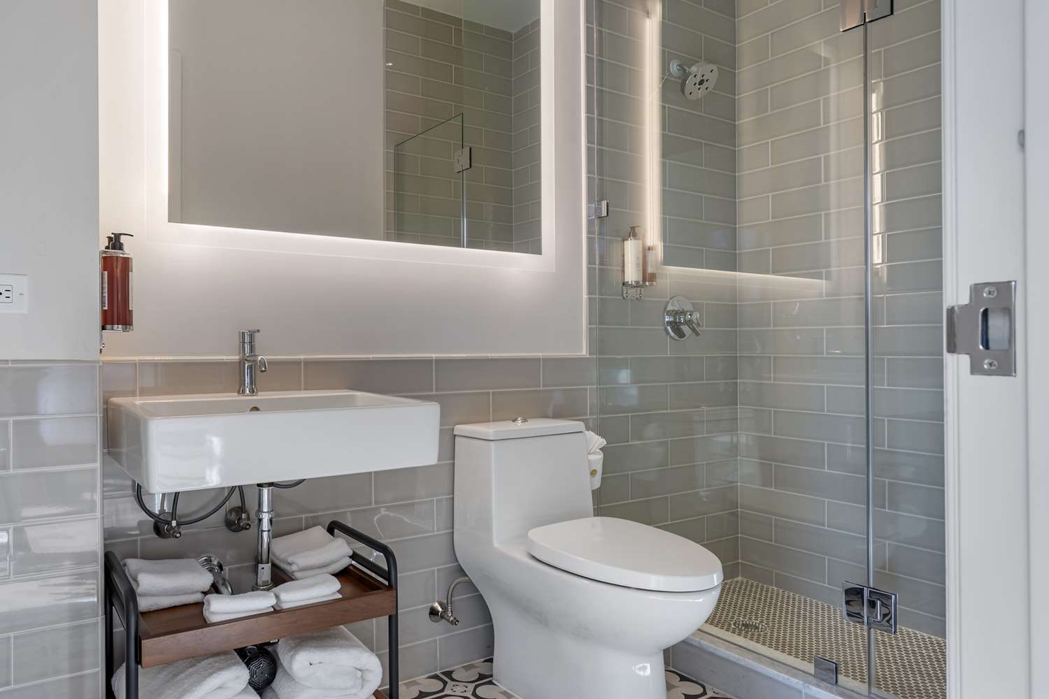 Фото The Draper New York, Tapestry Collection by Hilton