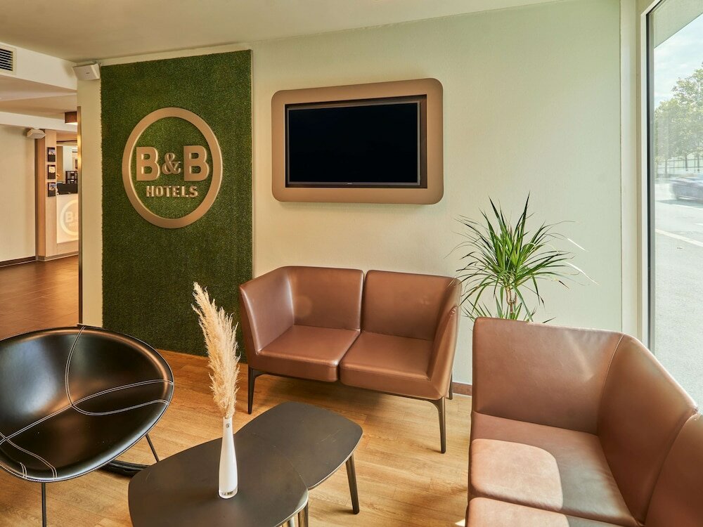 Фото B&b Hotel Würzburg