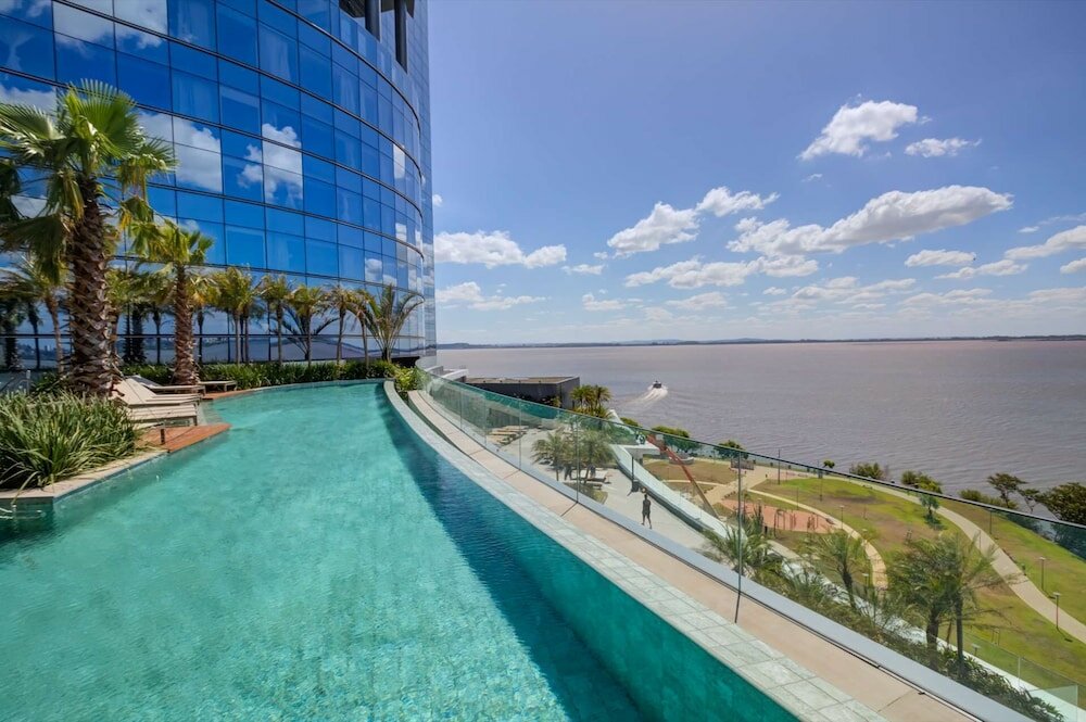 Фото DoubleTree by Hilton Porto Alegre