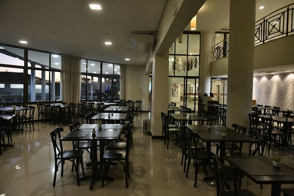 Фото Hotel Rainha dos Apóstolos