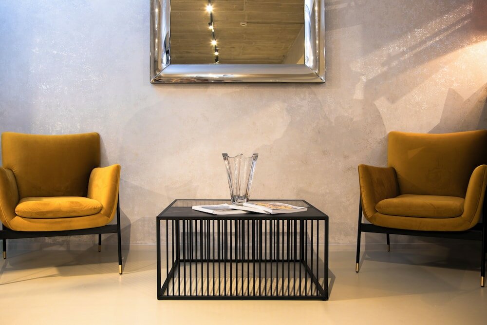 Фото The Amberlyn Suite Hotel