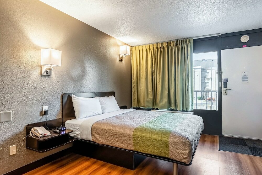 Фото Studio 6 Little Rock West