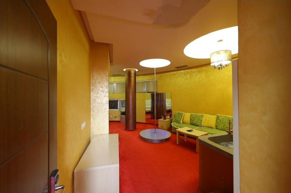 Фото Gjuta Hotel