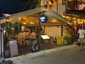 Atmosphere (Southern), cafe