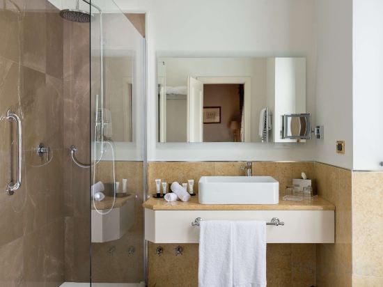 Фото Grand Hotel Villa Torretta Milan Sesto, Curio Collection by Hilton