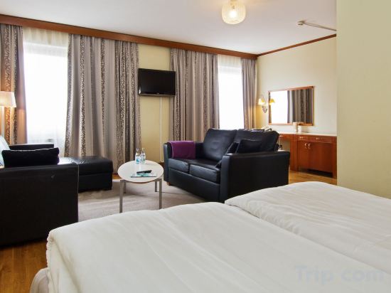 Фото 27183876708