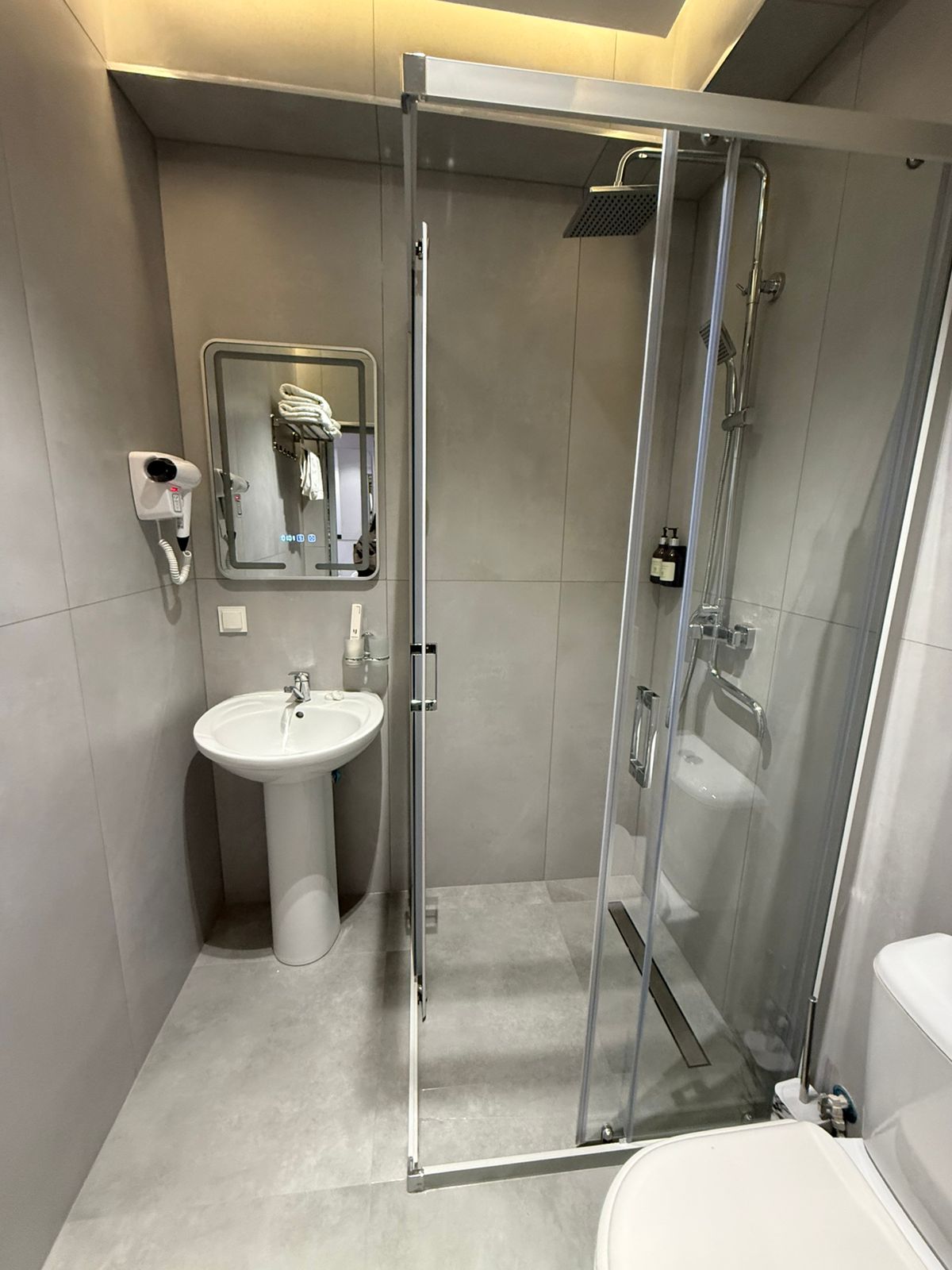 Фото Karim Parkside Hotel