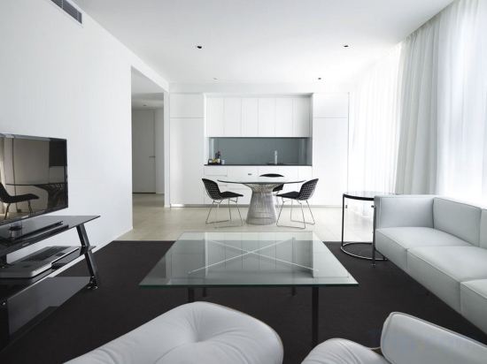 Фото Burbury Hotel & Apartments