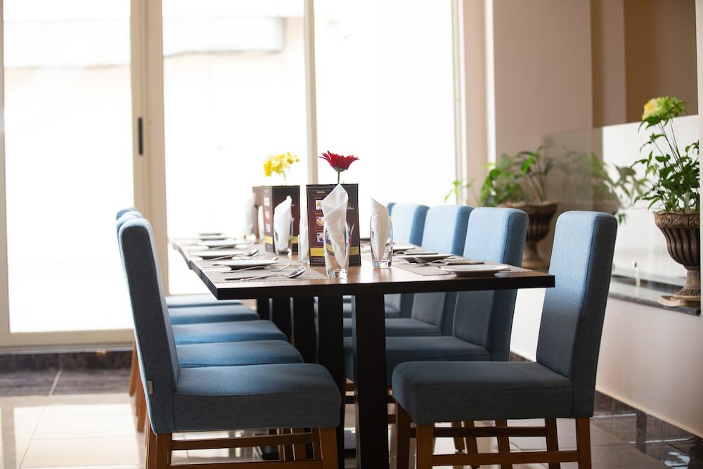 Фото Ah Hotel & Conference