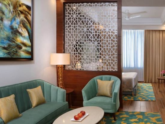 Фото Radisson Chandigarh Zirakpur