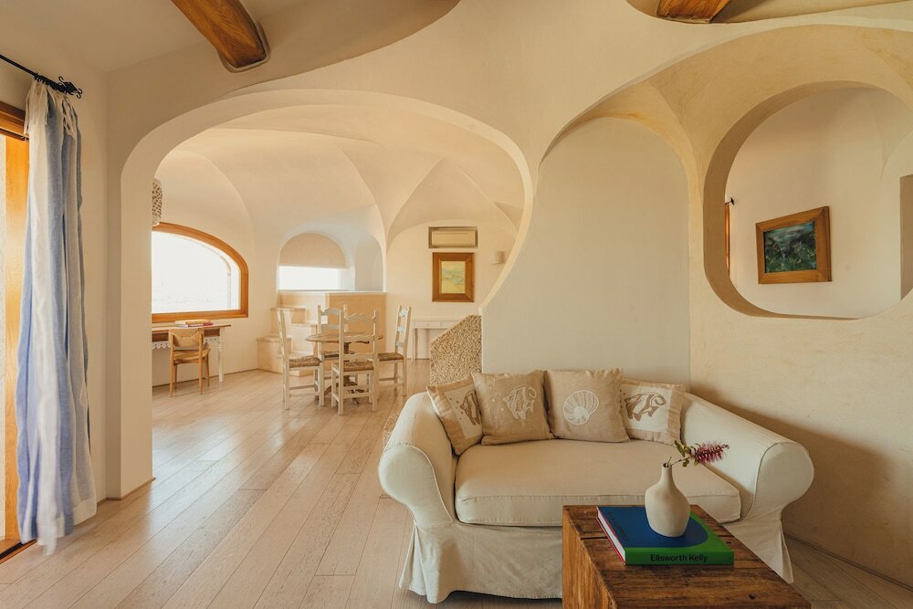 Фото Aethos Sardinia