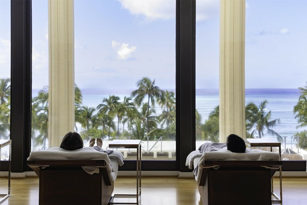 Фото Hyatt Regency Waikiki Beach Resort & SPA