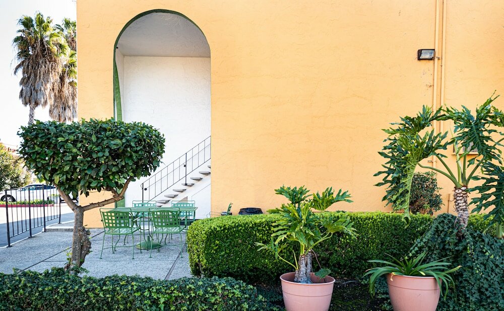 Фото Granada Inn