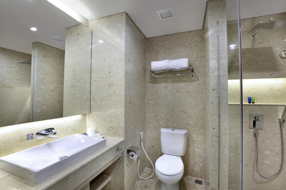 Фото Aston Kartika Grogol Hotel & Conference Center