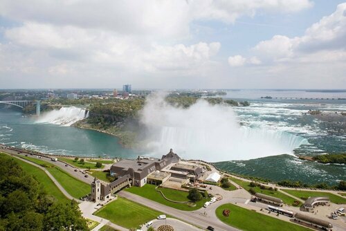 Внешний вид отеля Niagara Falls Marriott Fallsview Hotel & SPA в Ниагара-Фолсе, фото 4