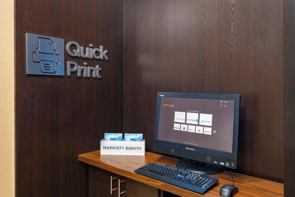 Фото Courtyard by Marriott Santa Ana Orange County