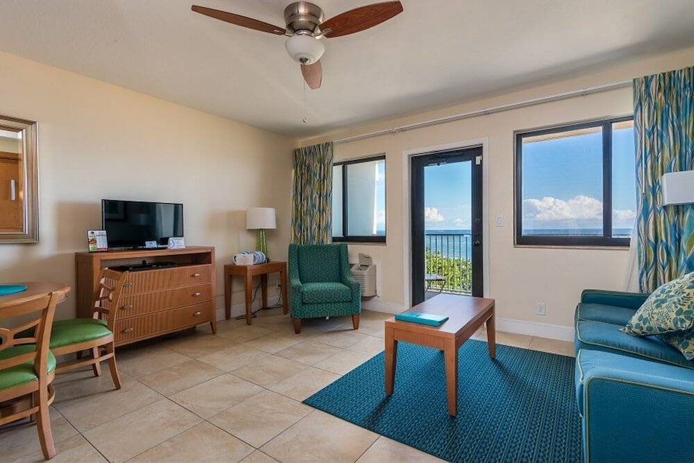 Фото La Costa Beach Club by Capital Vacations