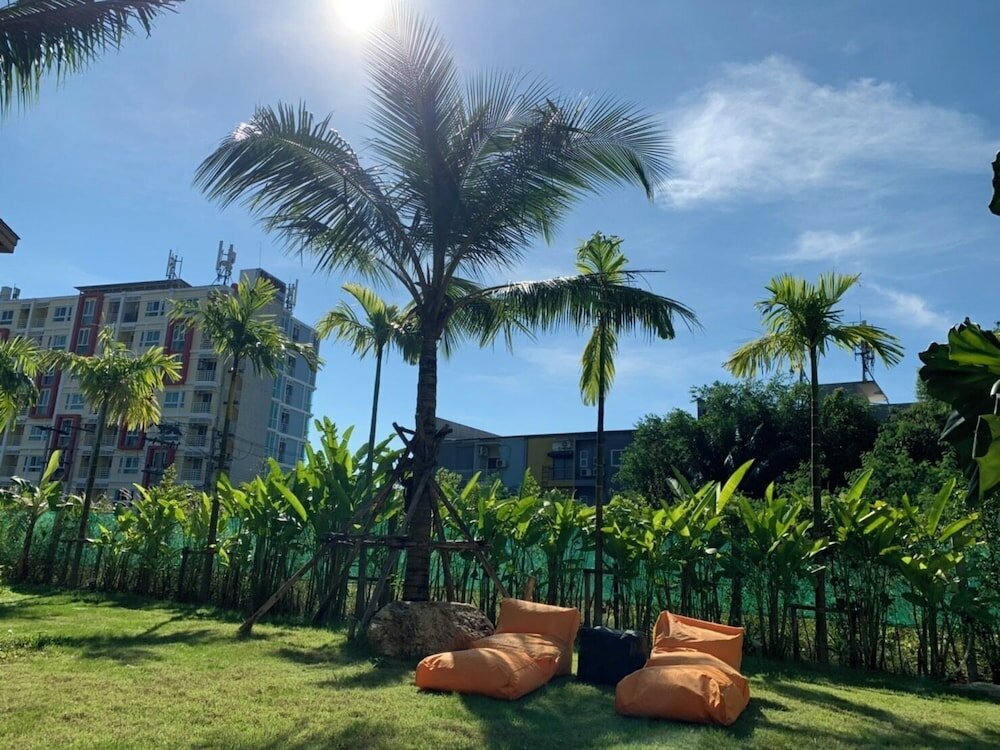 Фото Atom Phuket Hotel
