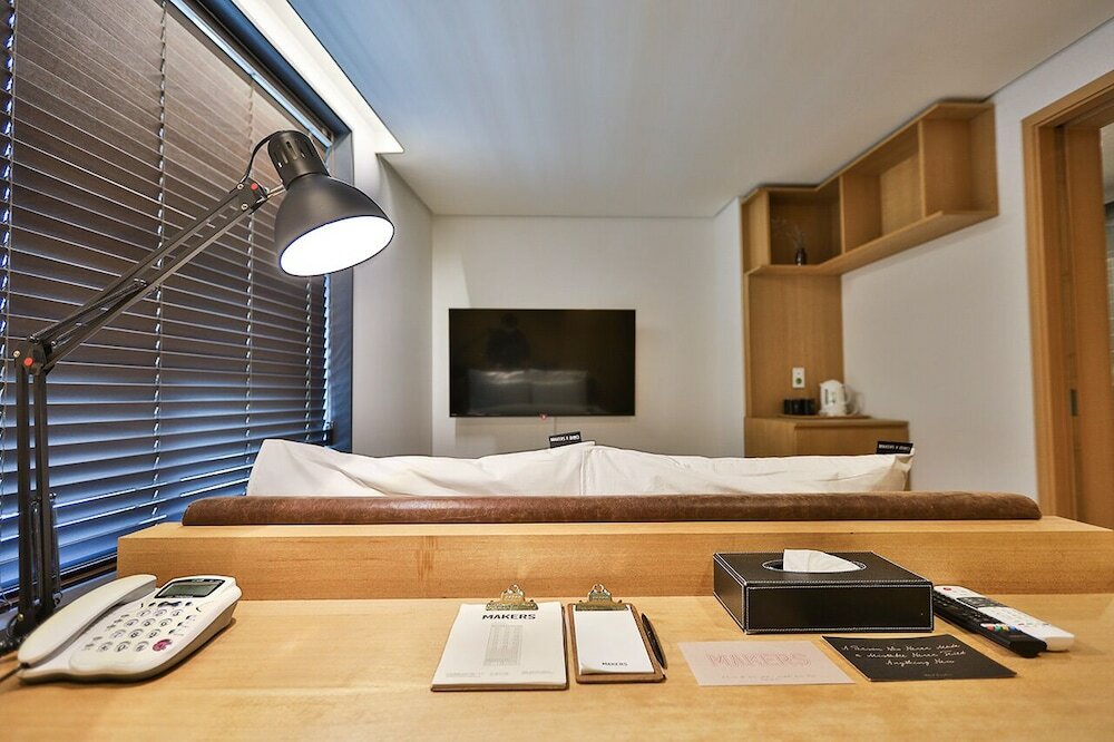 Фото Jongno Makers X Pretty Hotel