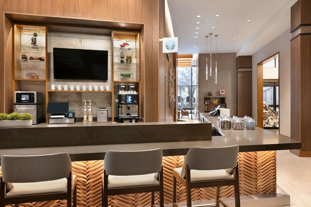 Фото Hyatt Place Houston Downtown