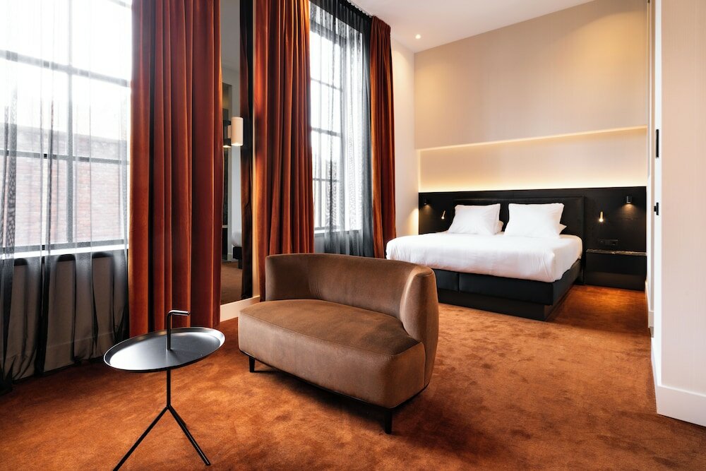 Фото Theaterhotel De Oranjerie