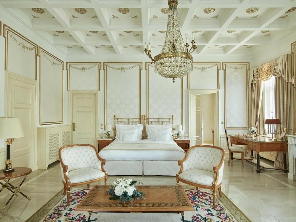 Фото Grand Hotel National