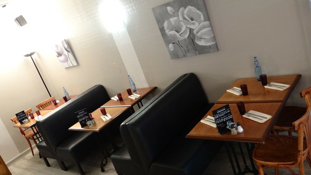 Фото The Originals City, Hôtel du Phare, Bordeaux Mérignac