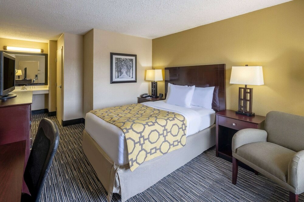 Фото Baymont by Wyndham Columbus Ga