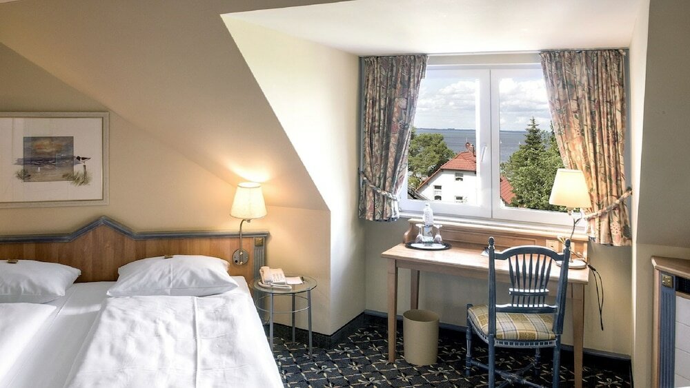 Фото Country Hotel Timmendorfer Strand