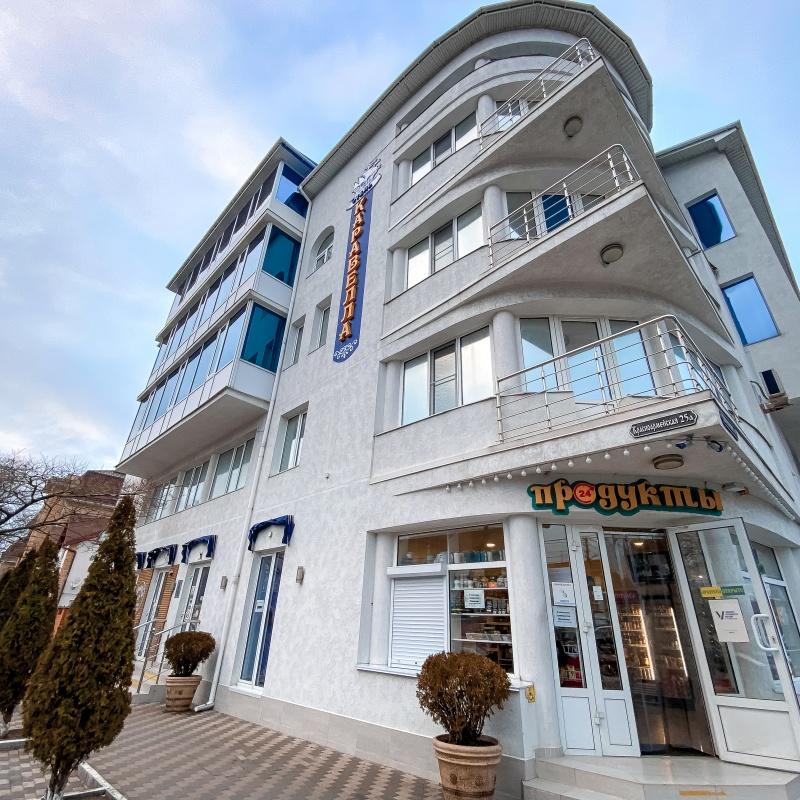 Фото Каравелла